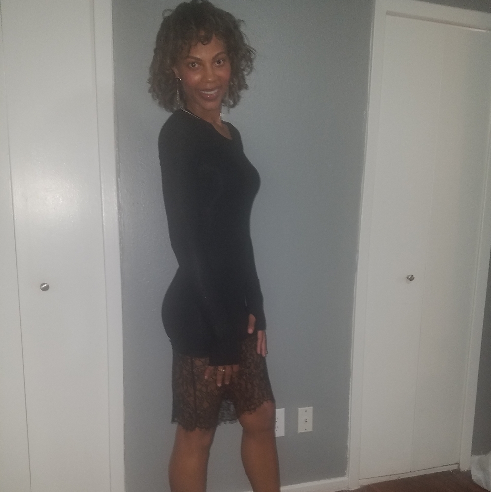 Bcbgmaxazria dress
